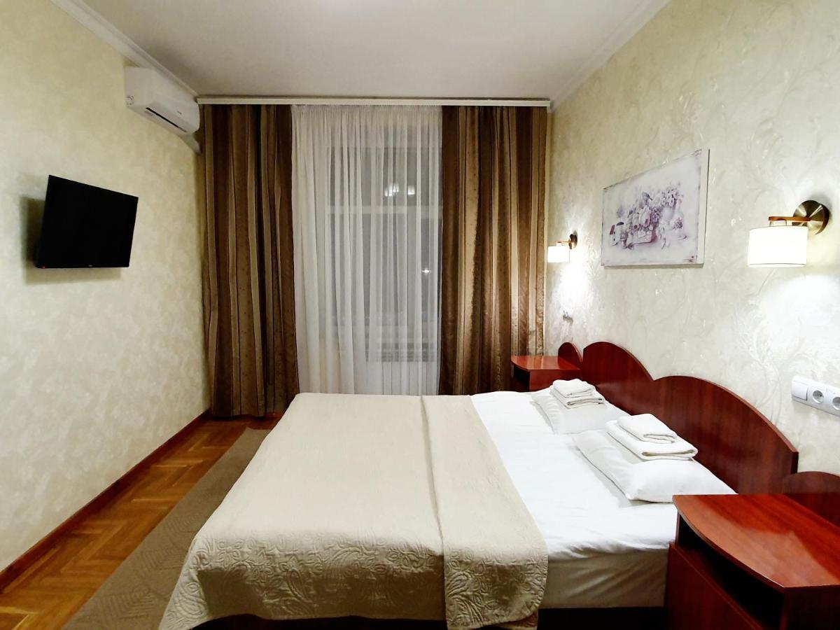 Hotel Sluch Starokostyantyniv Phòng bức ảnh