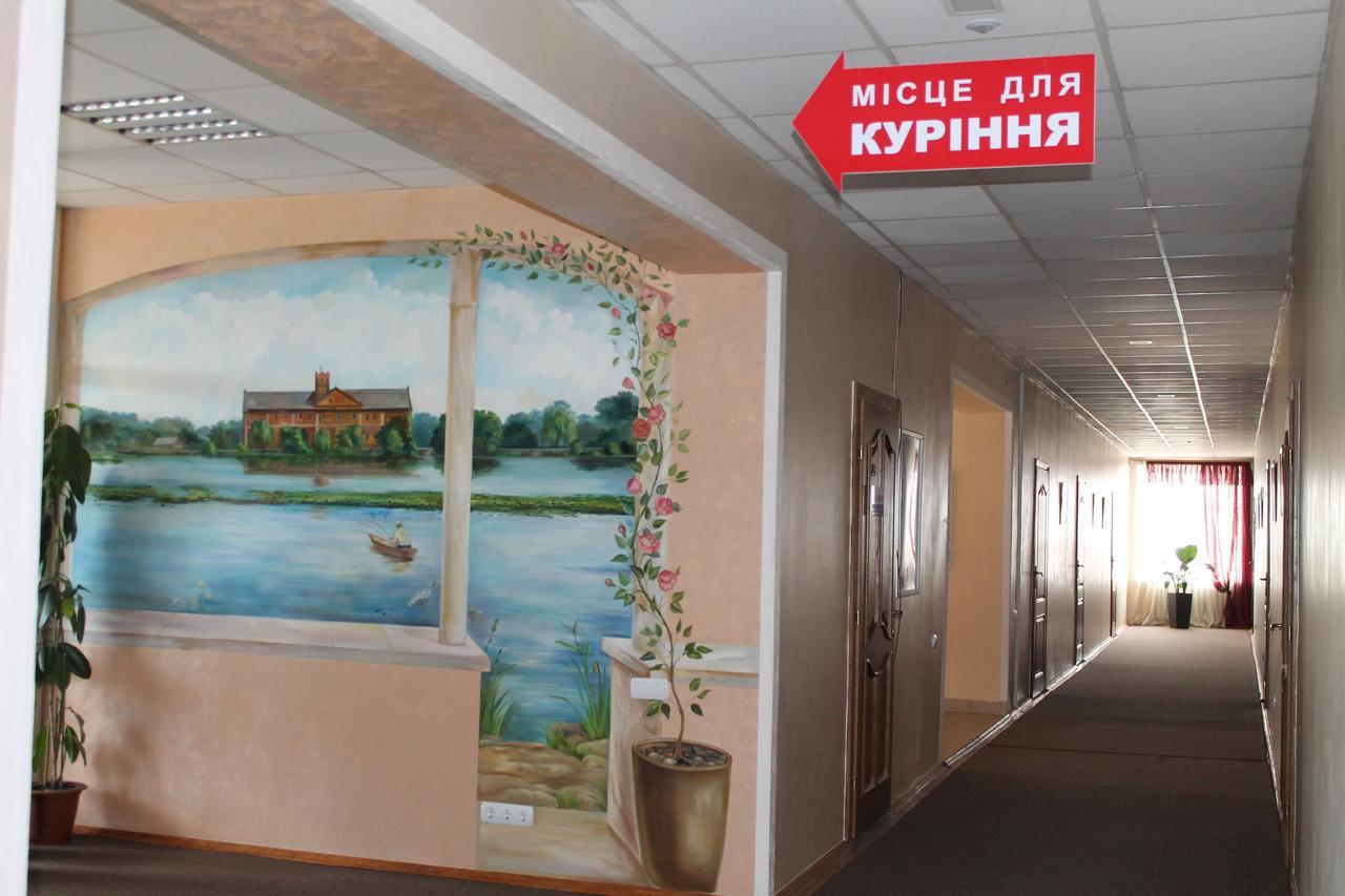 Hotel Sluch Starokostyantyniv Ngoại thất bức ảnh
